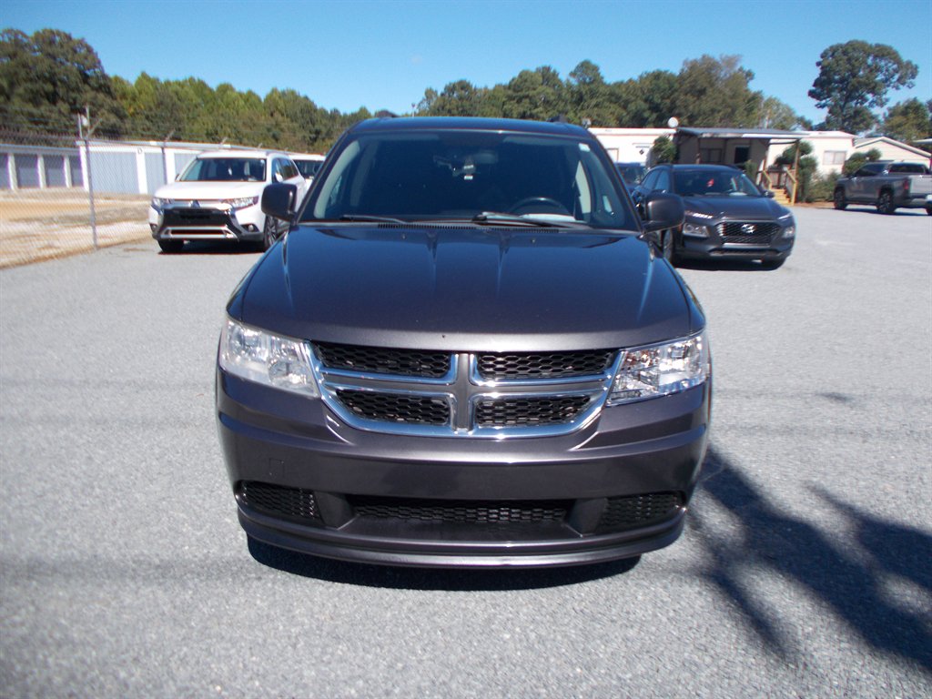 2017 Dodge Journey - $10,500
