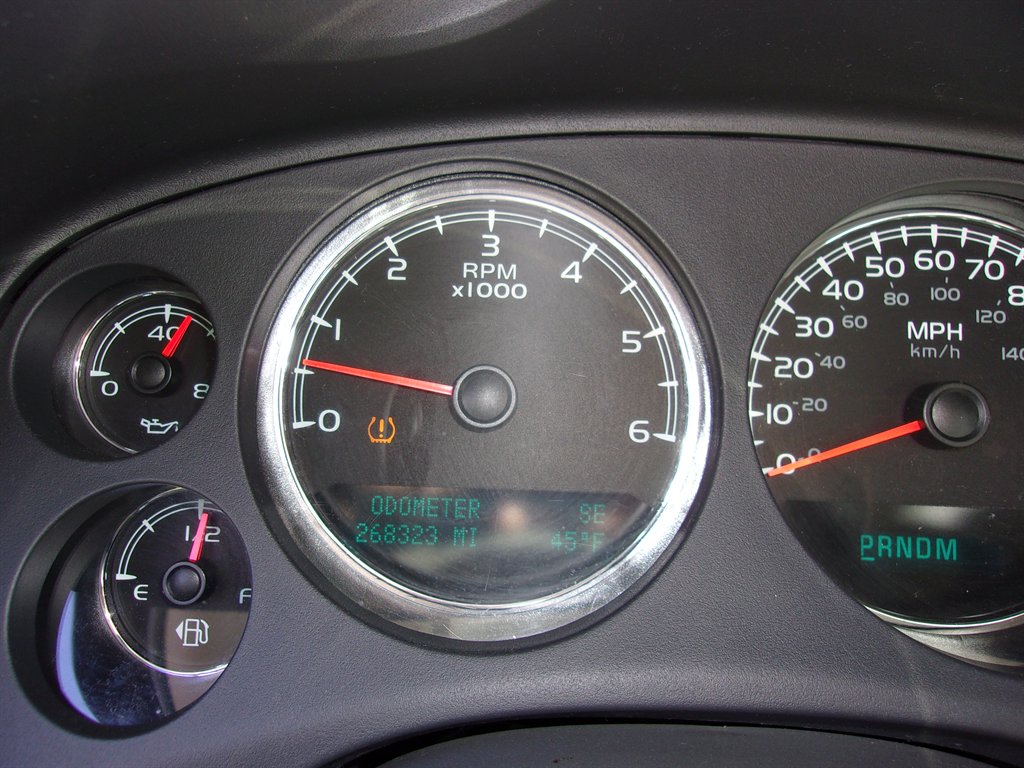 2009 Chevrolet Suburban LTZ 1500 photo