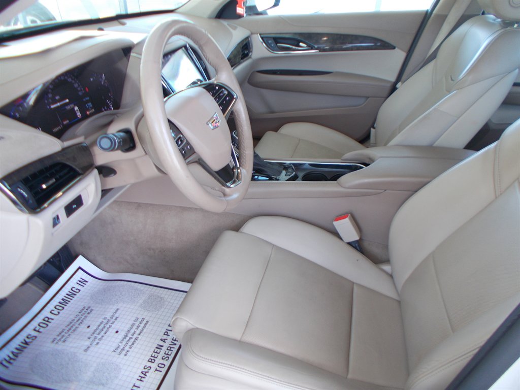 2015 Cadillac ATS Luxury photo