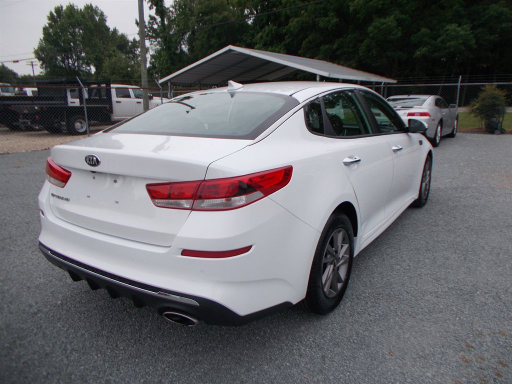 2020 Kia Optima LX photo