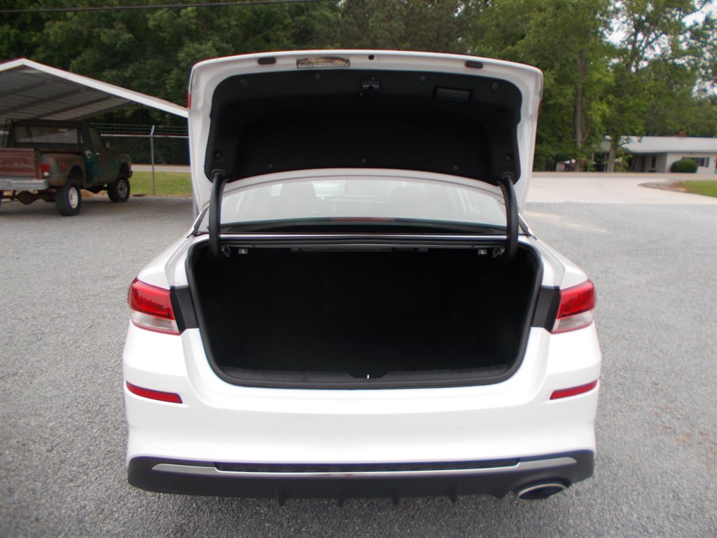 2020 Kia Optima LX photo