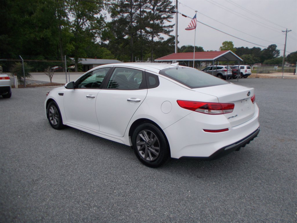 2020 Kia Optima LX photo