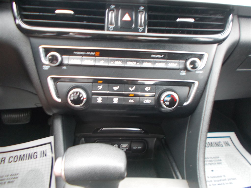 2020 Kia Optima LX photo
