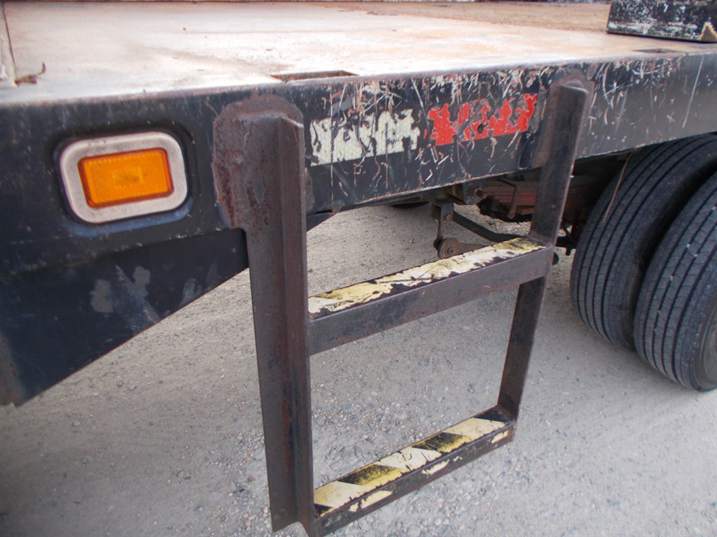 2006 Chevrolet C4 - $12,000