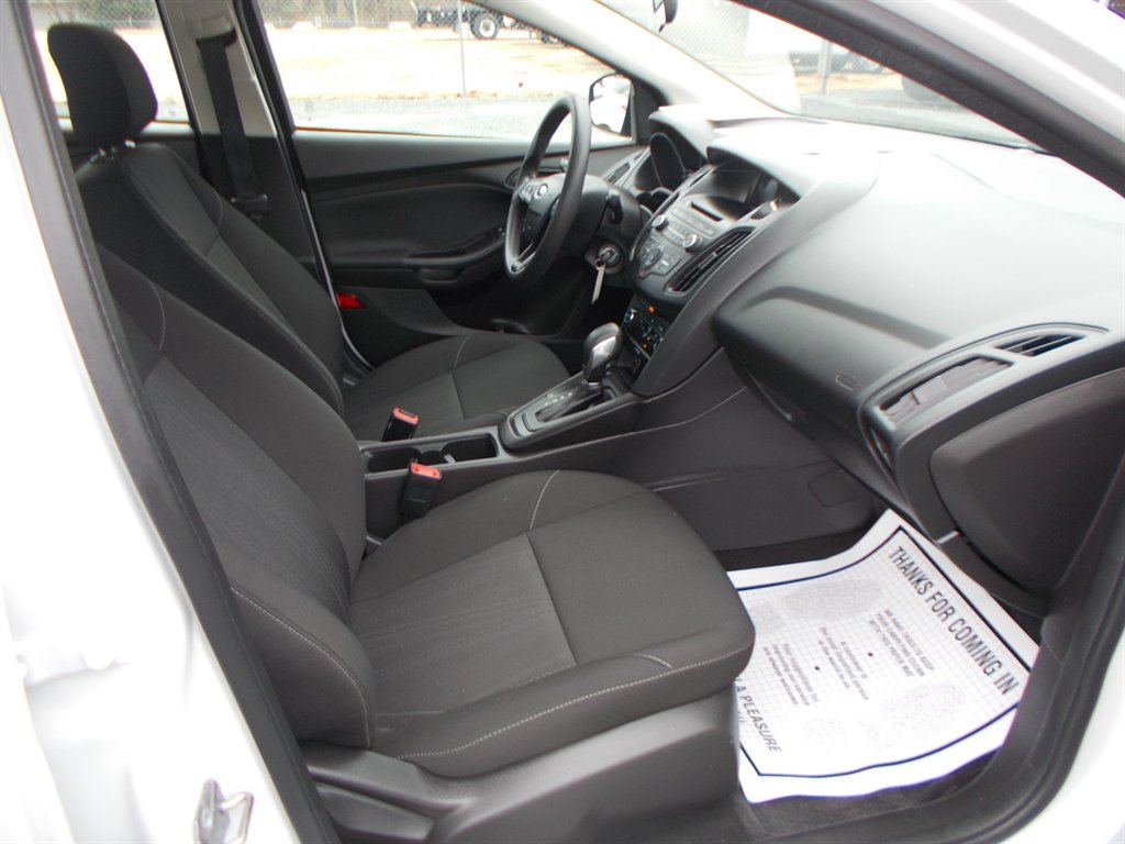 2017 Ford Focus - $10,000