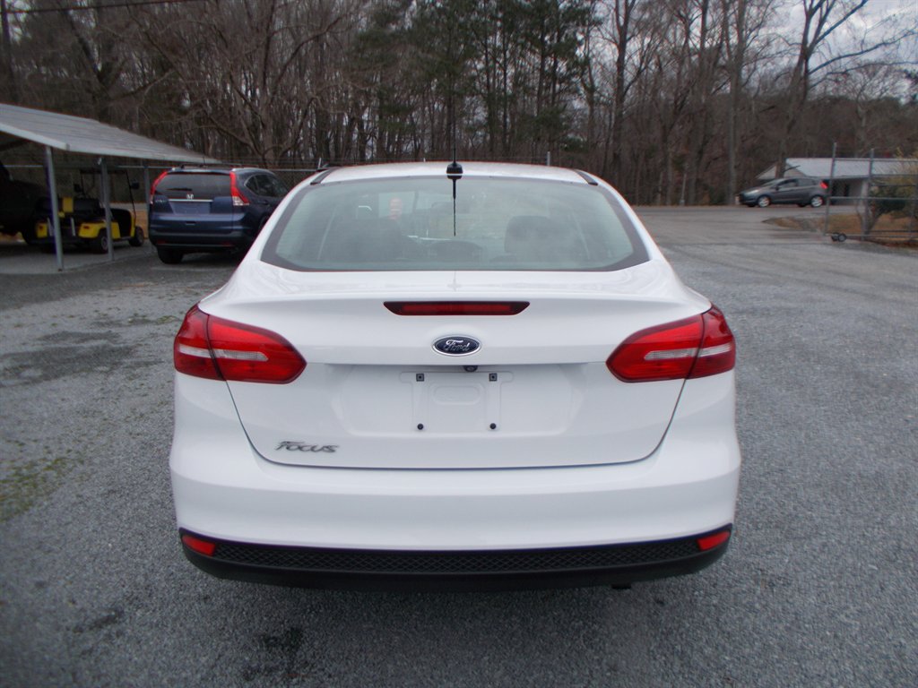 2017 Ford Focus - $10,000