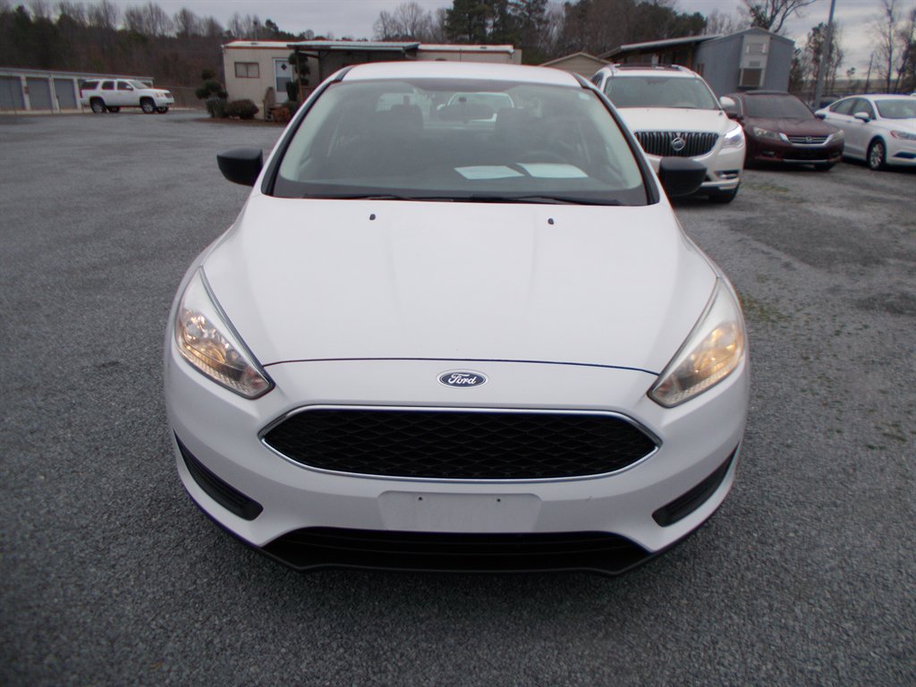 2017 Ford Focus - $10,000