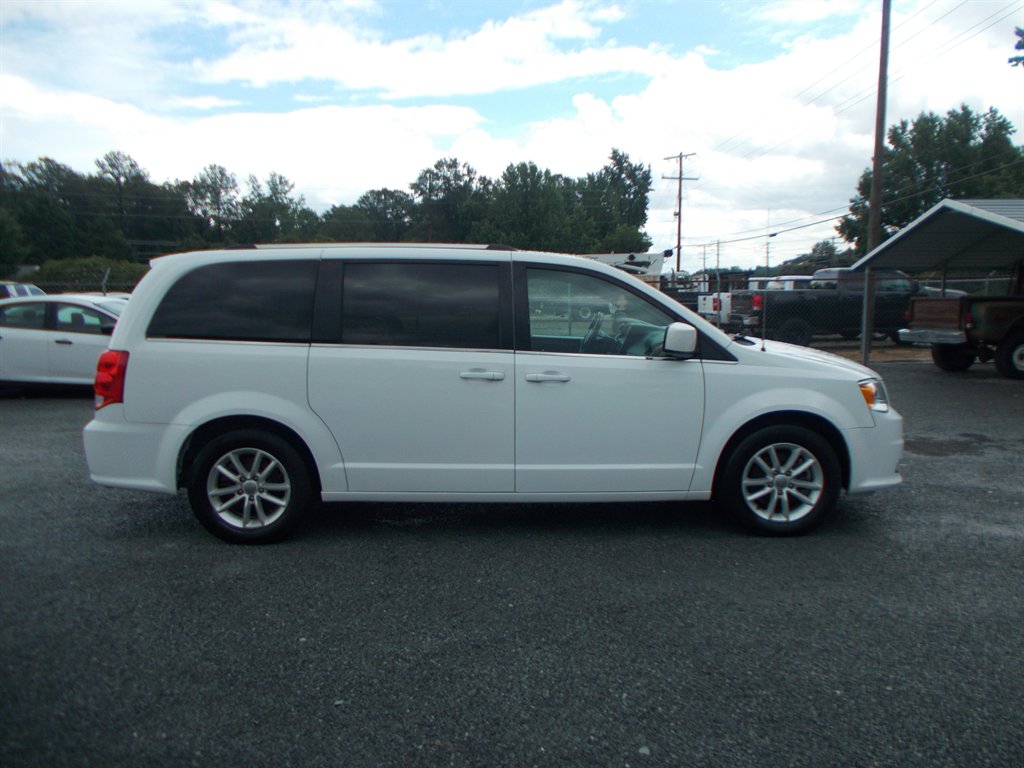 2019 Dodge Grand Caravan - $11,500