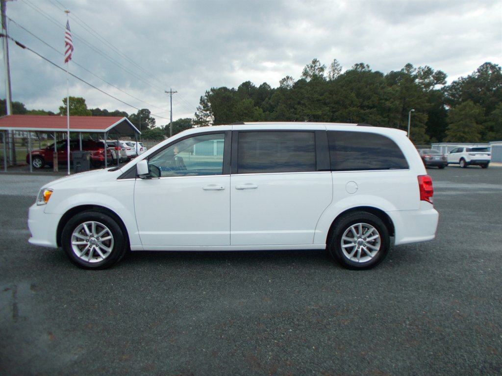 2019 Dodge Grand Caravan - $11,500