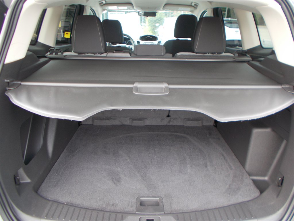 2016 Ford Escape - $9,500