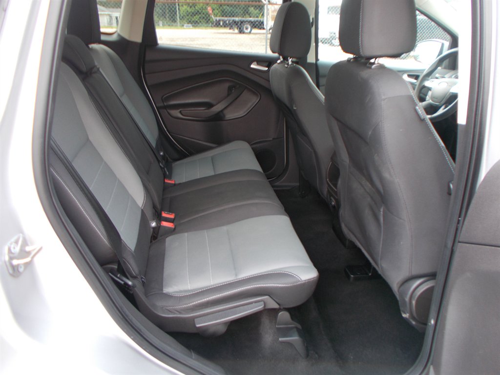 2016 Ford Escape - $9,500