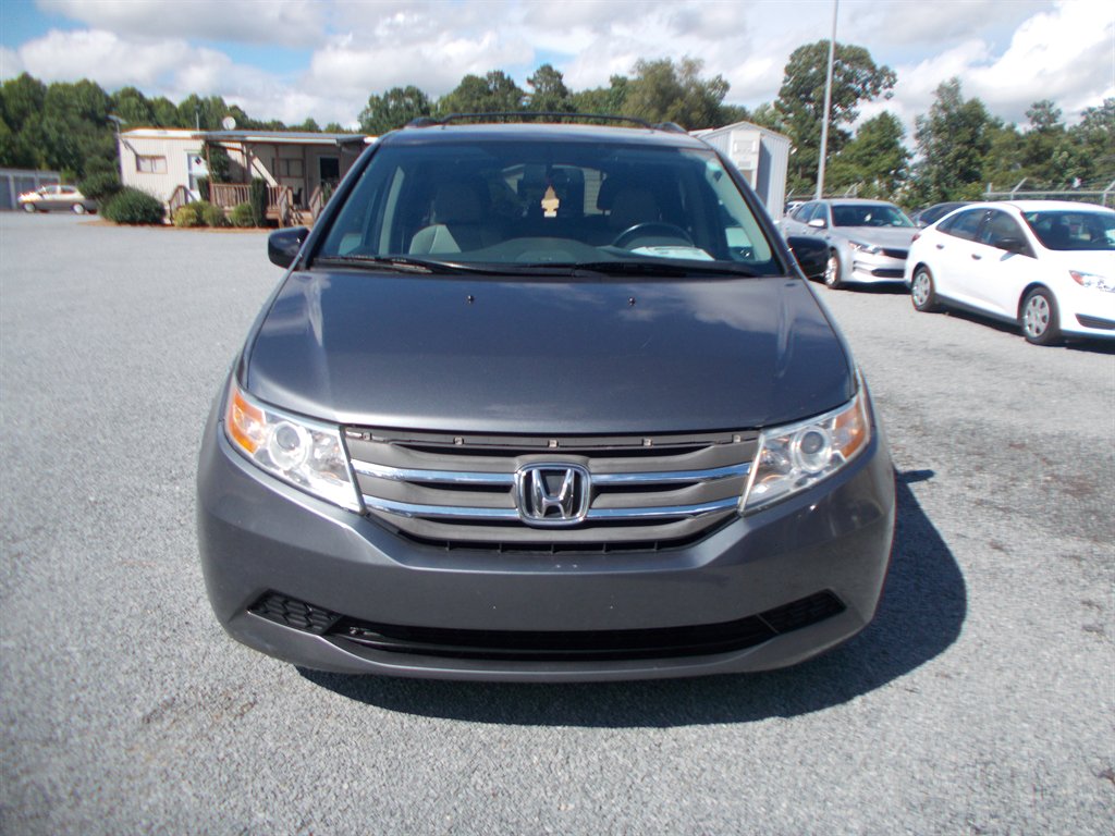 2013 Honda Odyssey - $10,500