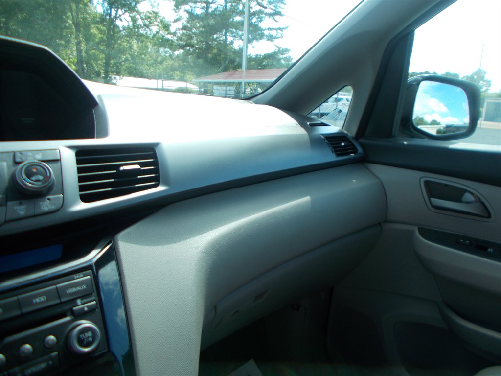 2013 Honda Odyssey - $10,500