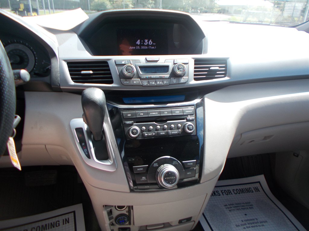 2013 Honda Odyssey - $10,500