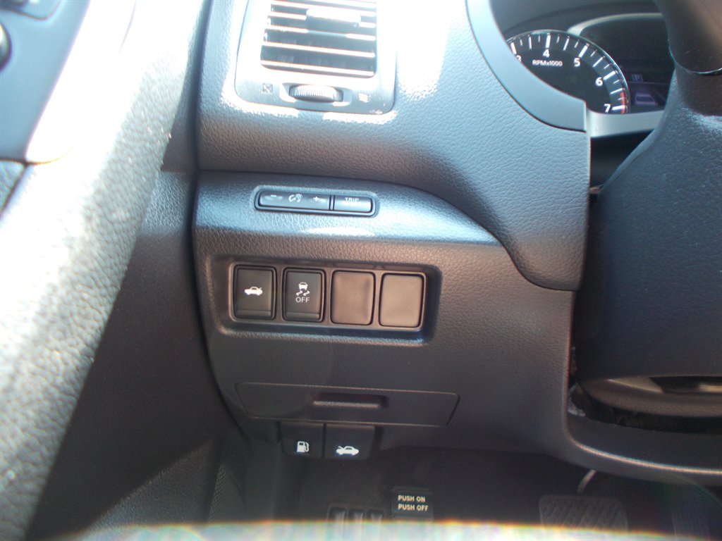 2017 Nissan Altima - $11,500