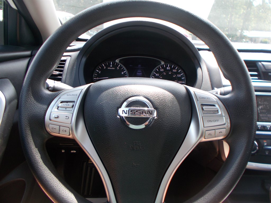 2017 Nissan Altima - $11,500