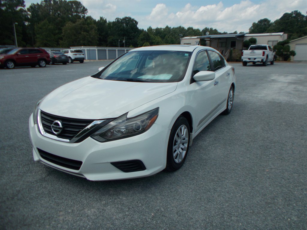 2017 Nissan Altima - $11,500