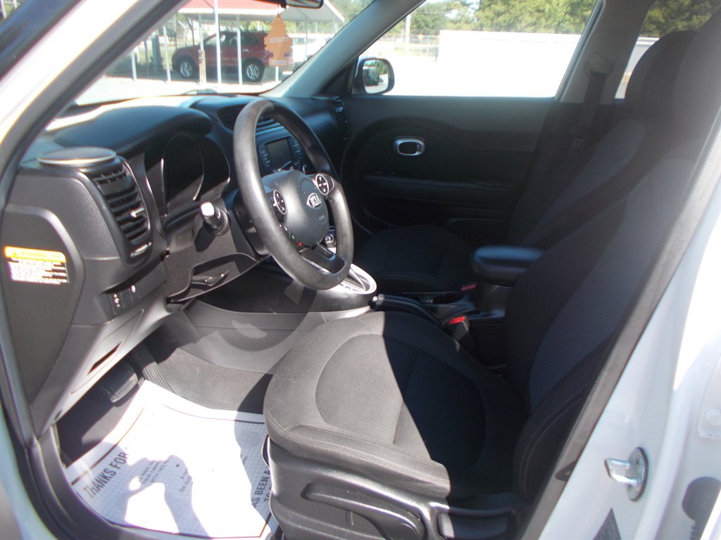 2017 Kia Soul - $9,000