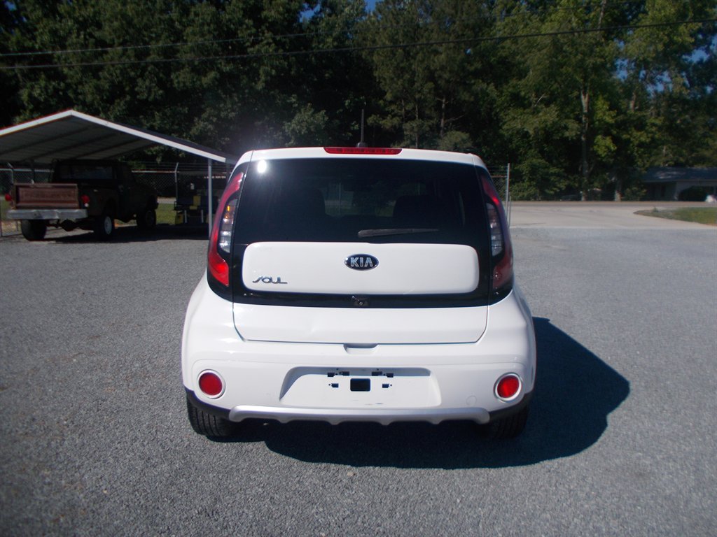2017 Kia Soul - $9,000
