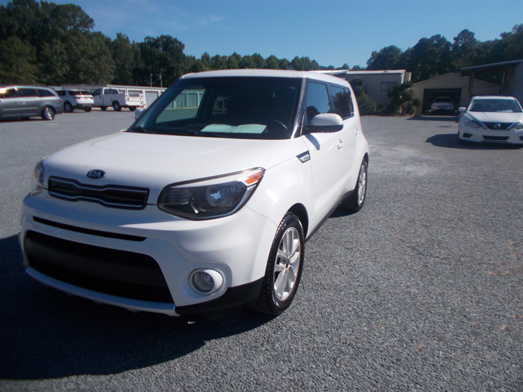2017 Kia Soul - $9,000