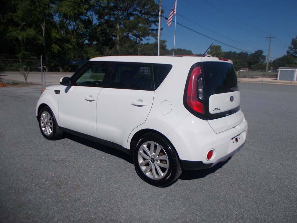 2017 Kia Soul - $9,000