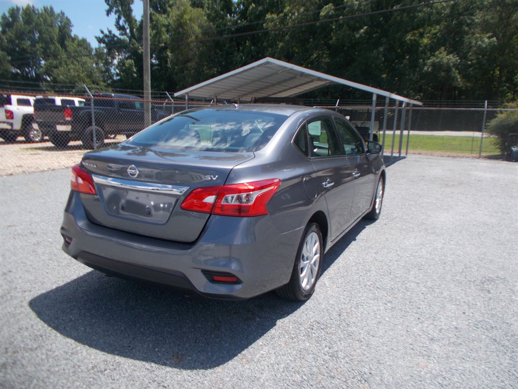 2018 Nissan Sentra - $9,000