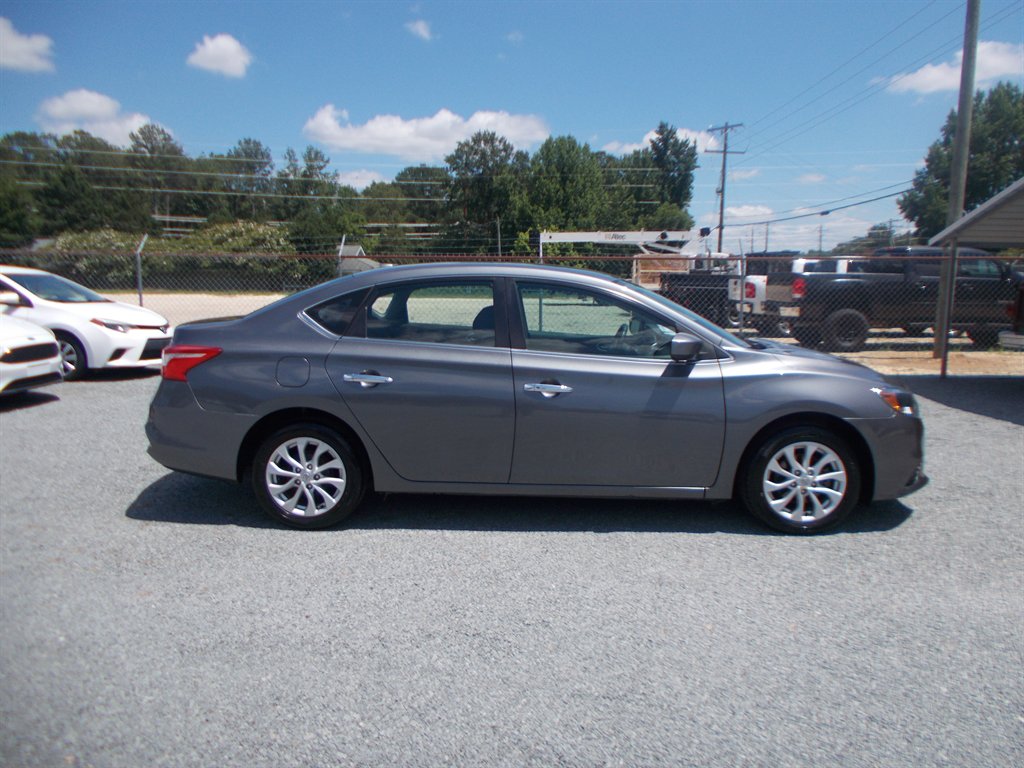 2018 Nissan Sentra - $9,000