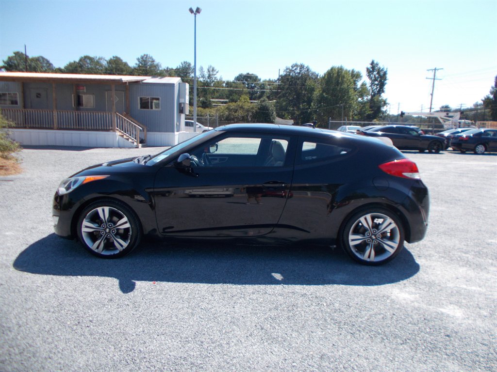2014 Hyundai Veloster - $7,000
