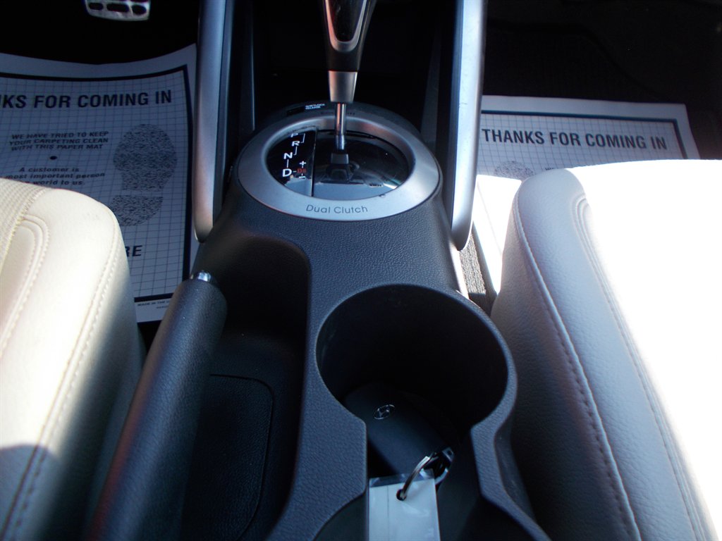2014 Hyundai Veloster - $7,000