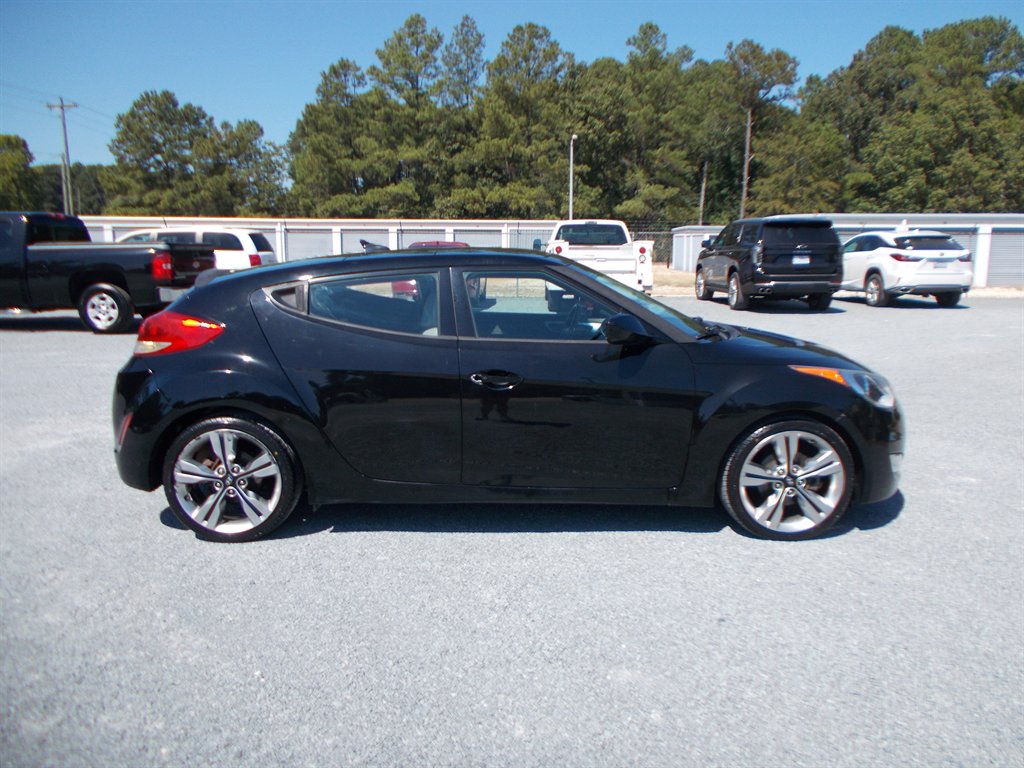 2014 Hyundai Veloster - $7,000