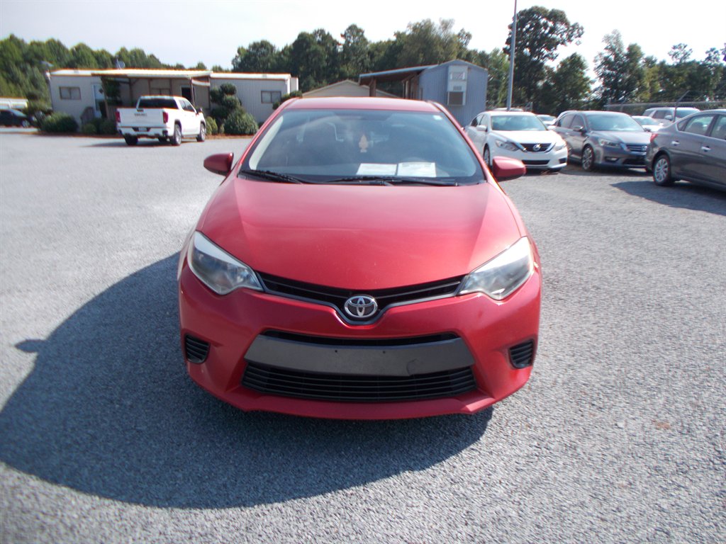 2015 Toyota Corolla - $9,500