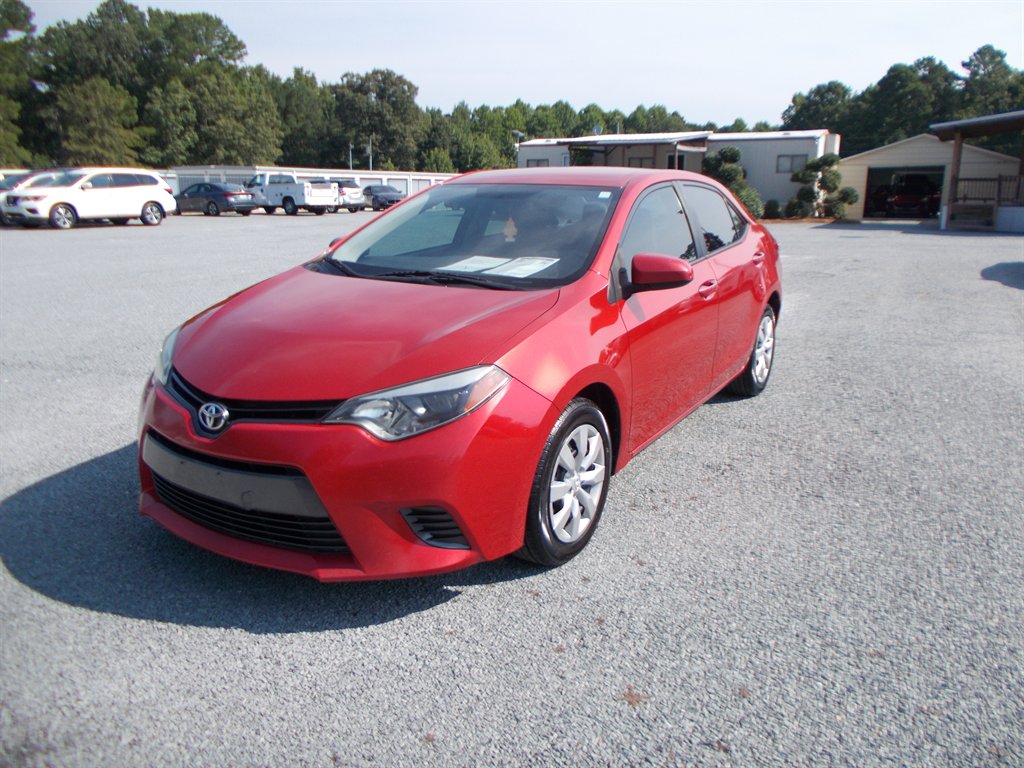 2015 Toyota Corolla - $9,500