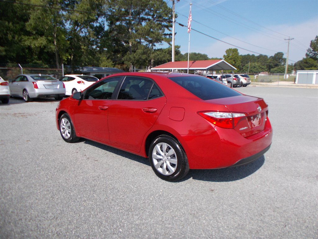 2015 Toyota Corolla - $9,500