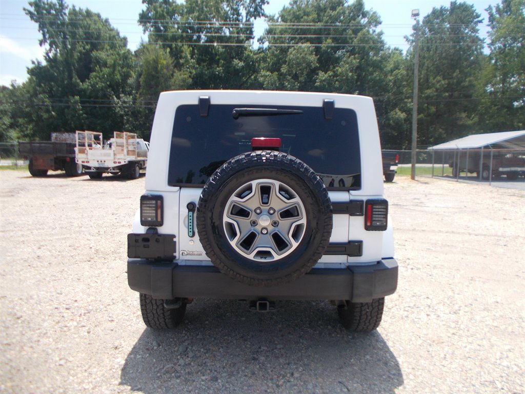 2017 Jeep Wrangler - $21,000