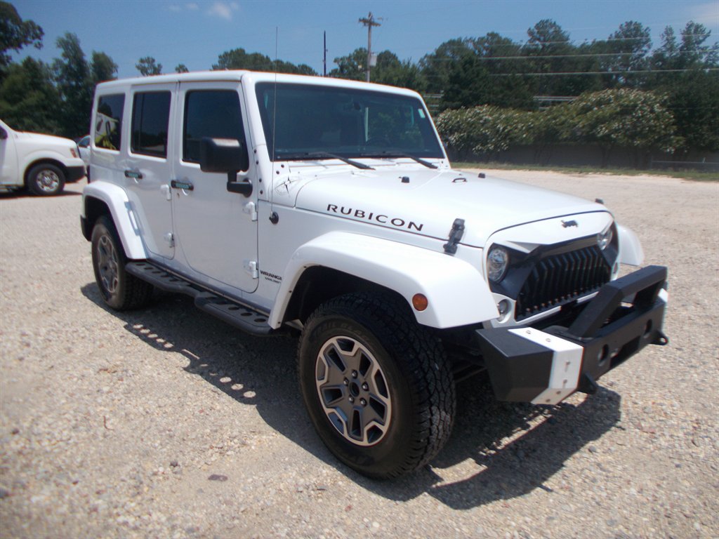 2017 Jeep Wrangler - $21,000