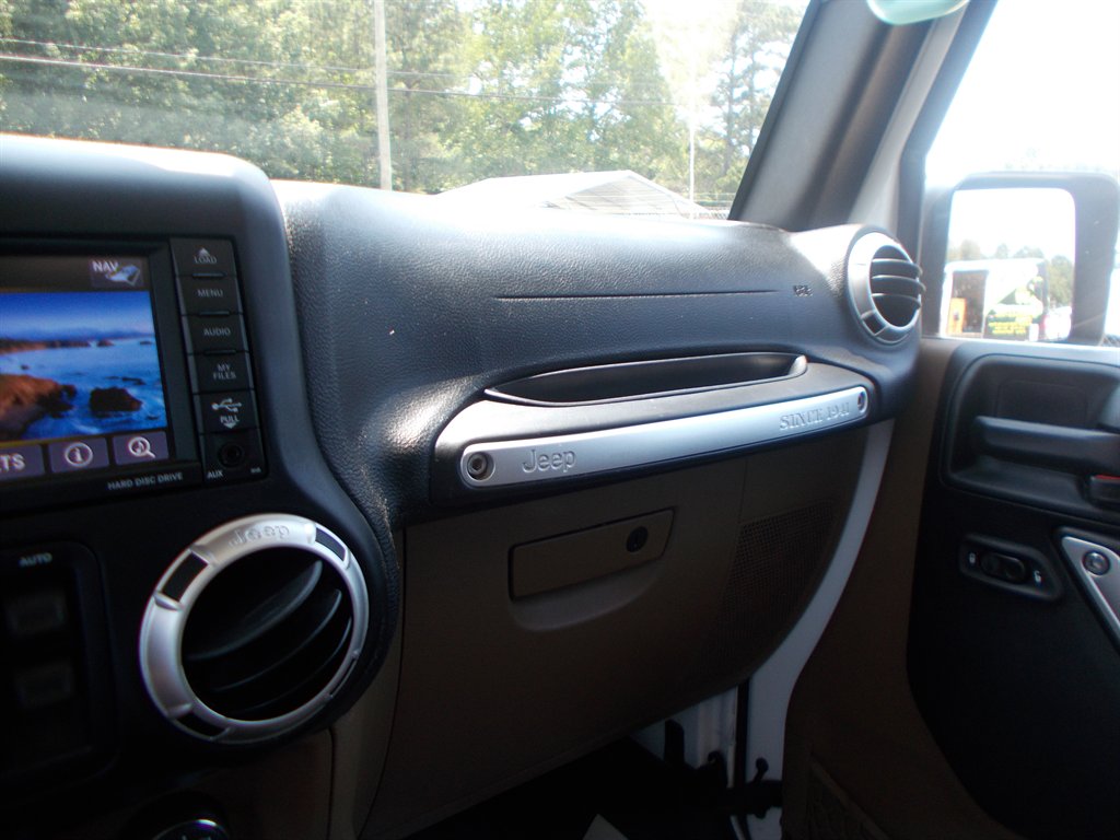 2017 Jeep Wrangler - $21,000