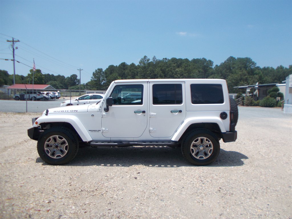 2017 Jeep Wrangler - $21,000