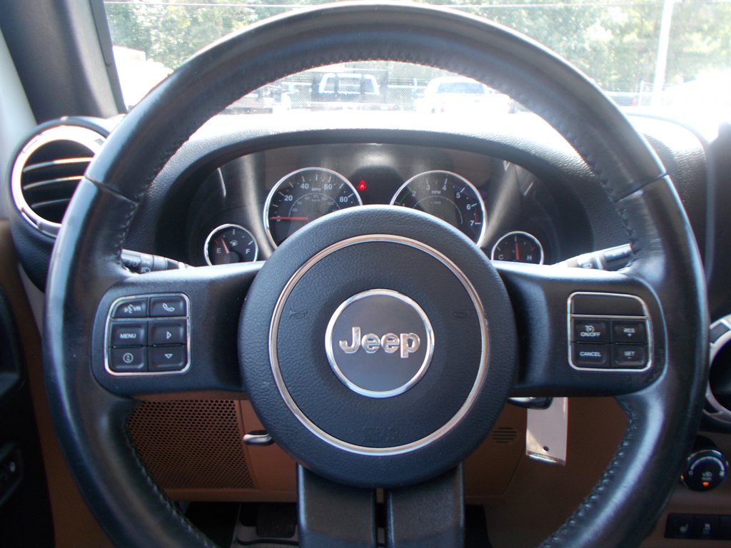 2017 Jeep Wrangler - $21,000