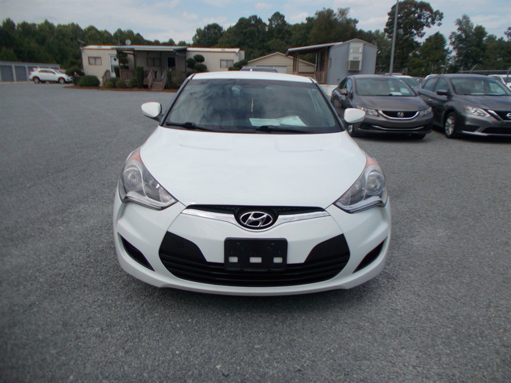 2016 Hyundai Veloster - $10,000