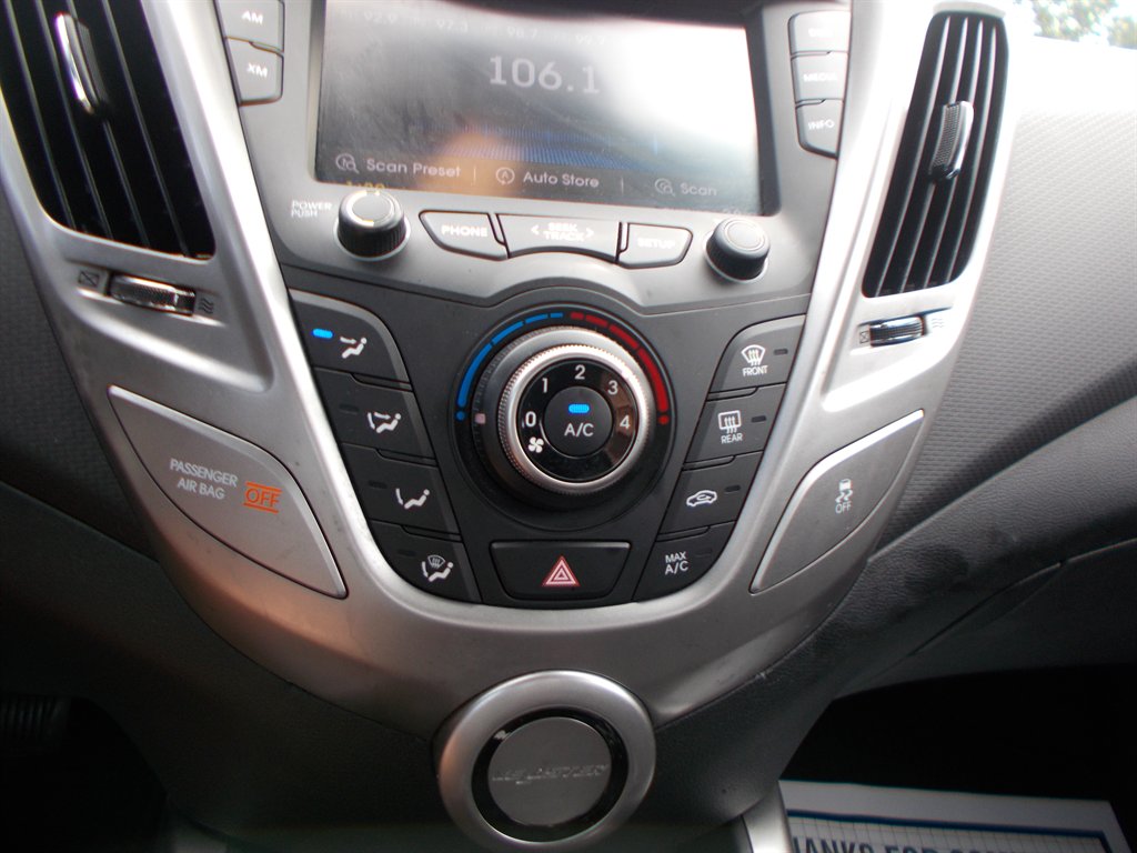 2016 Hyundai Veloster - $10,000
