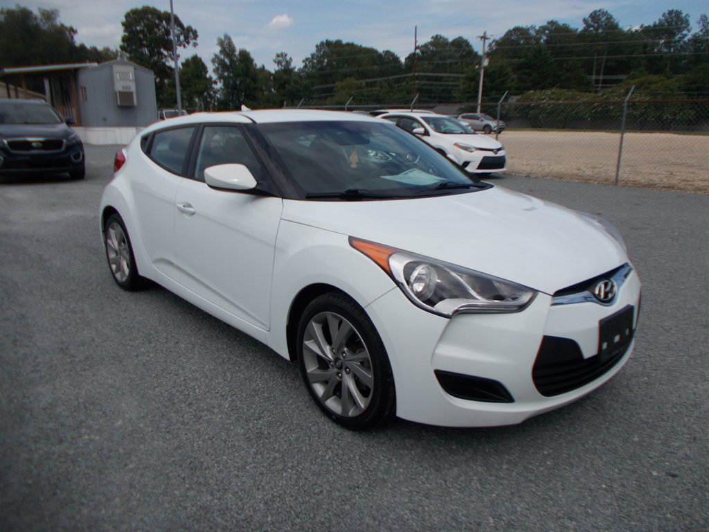 2016 Hyundai Veloster - $10,000