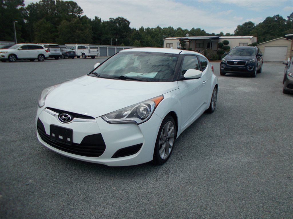 2016 Hyundai Veloster - $10,000