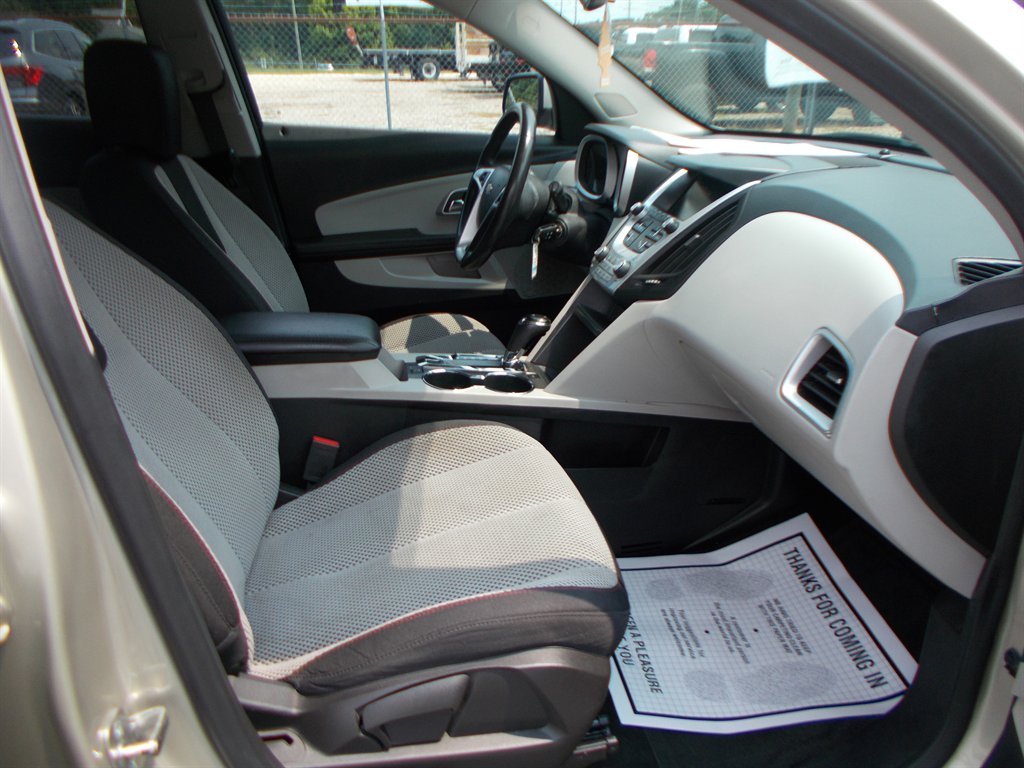 2016 Chevrolet Equinox - $10,500