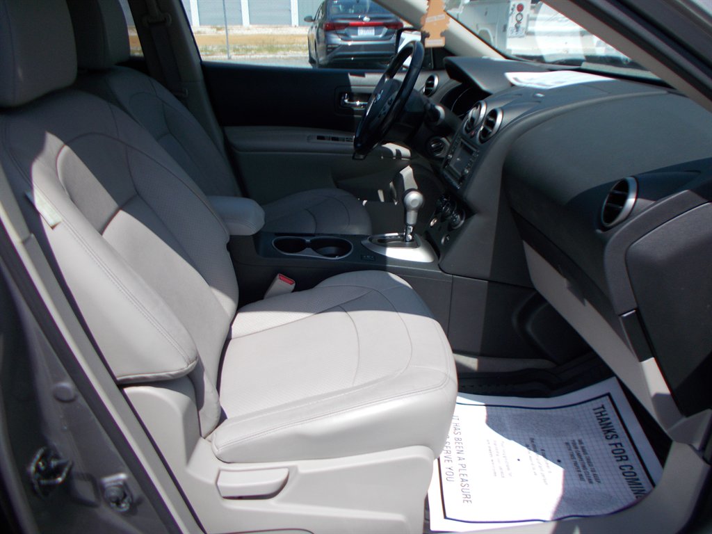 2013 Nissan Rogue - $9,500