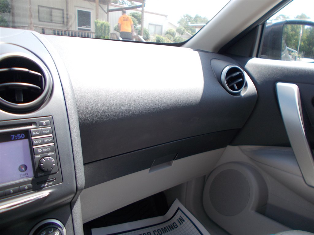 2013 Nissan Rogue - $9,500