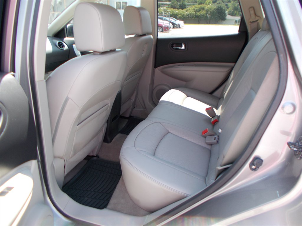 2013 Nissan Rogue - $9,500
