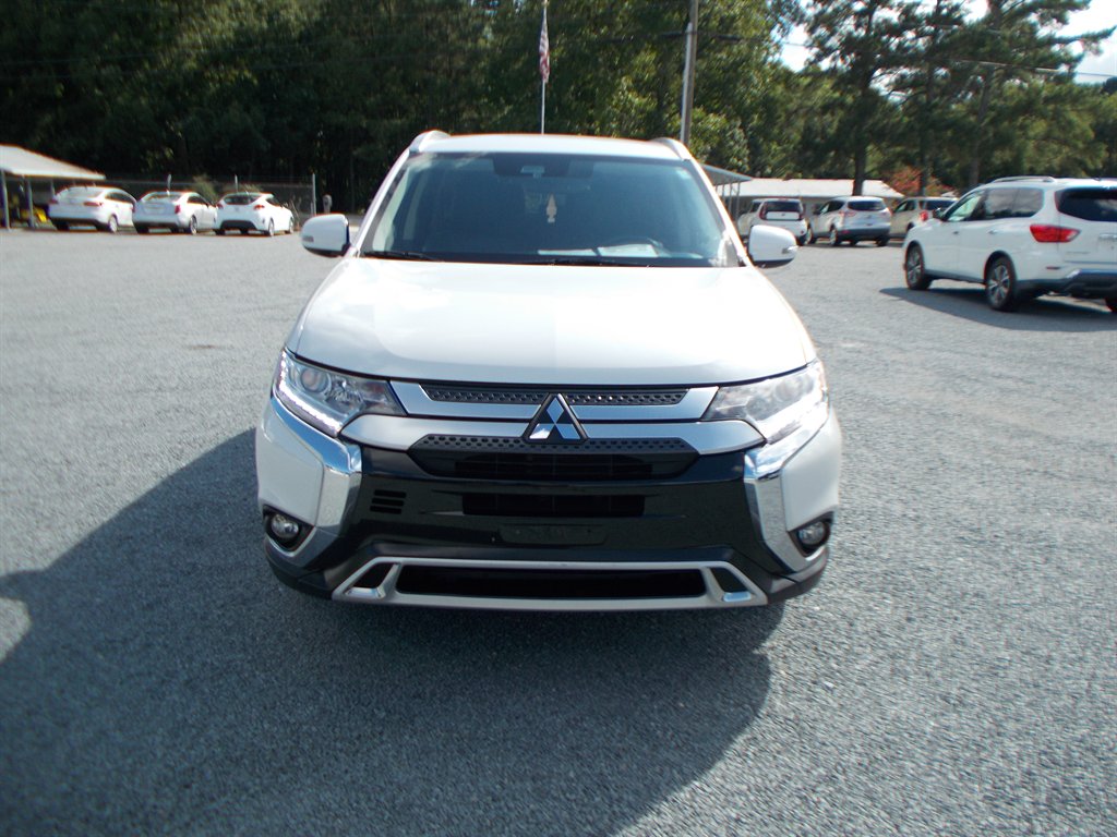2020 Mitsubishi Outlander - $12,500
