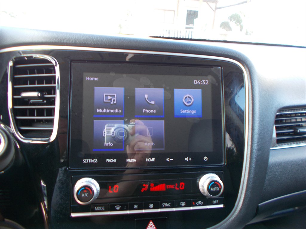 2020 Mitsubishi Outlander - $12,500