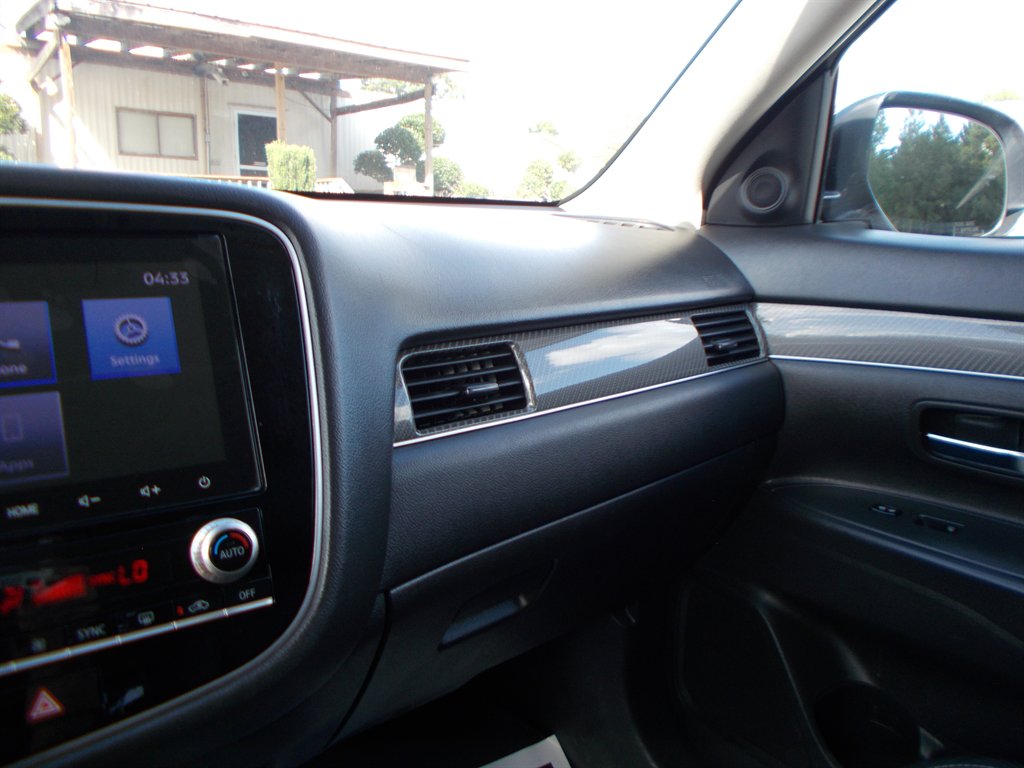 2020 Mitsubishi Outlander - $12,500