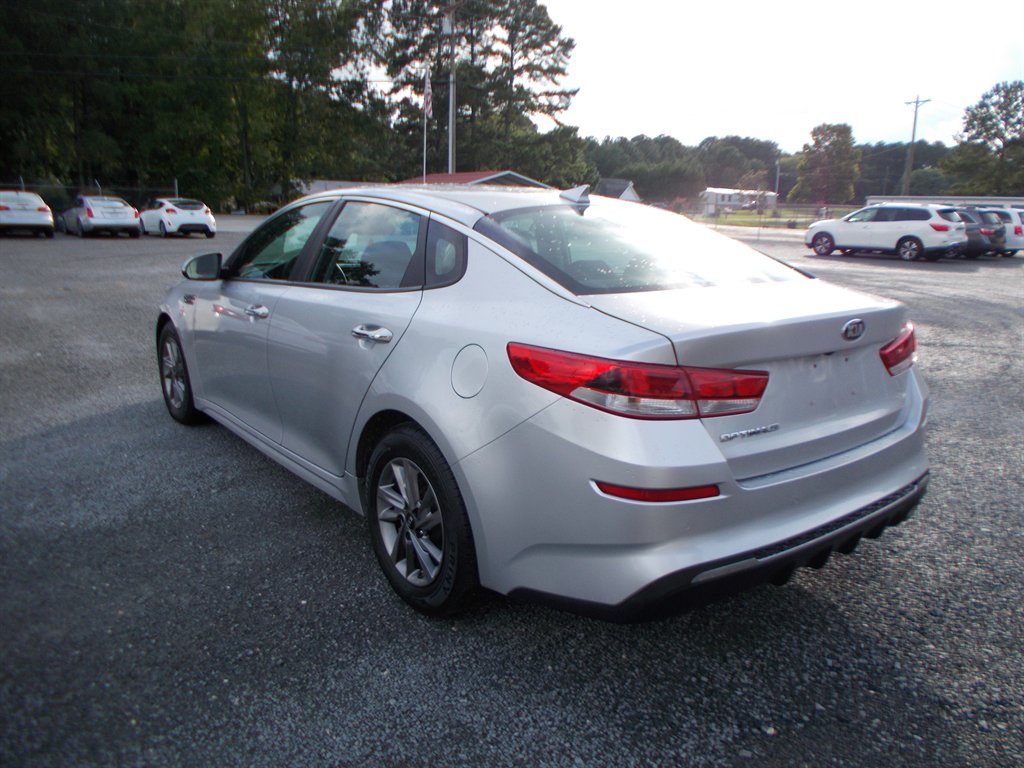 2020 Kia Optima - $10,000